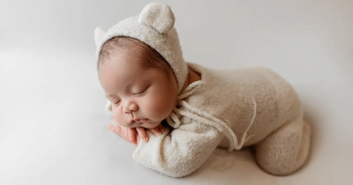 Babysitter for newborn: what to look for in Ireland